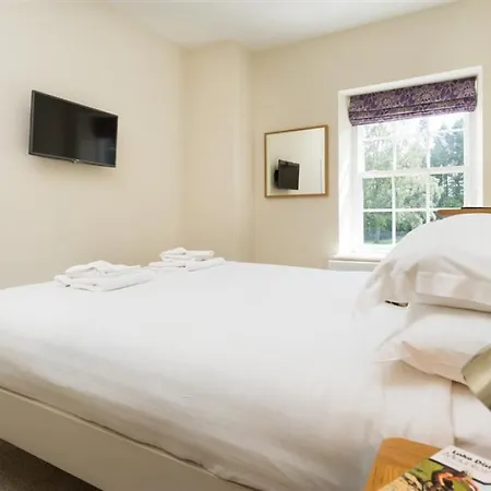 Waterfoot - M.y Raven Sleep 6 Dacre (Cumbria)